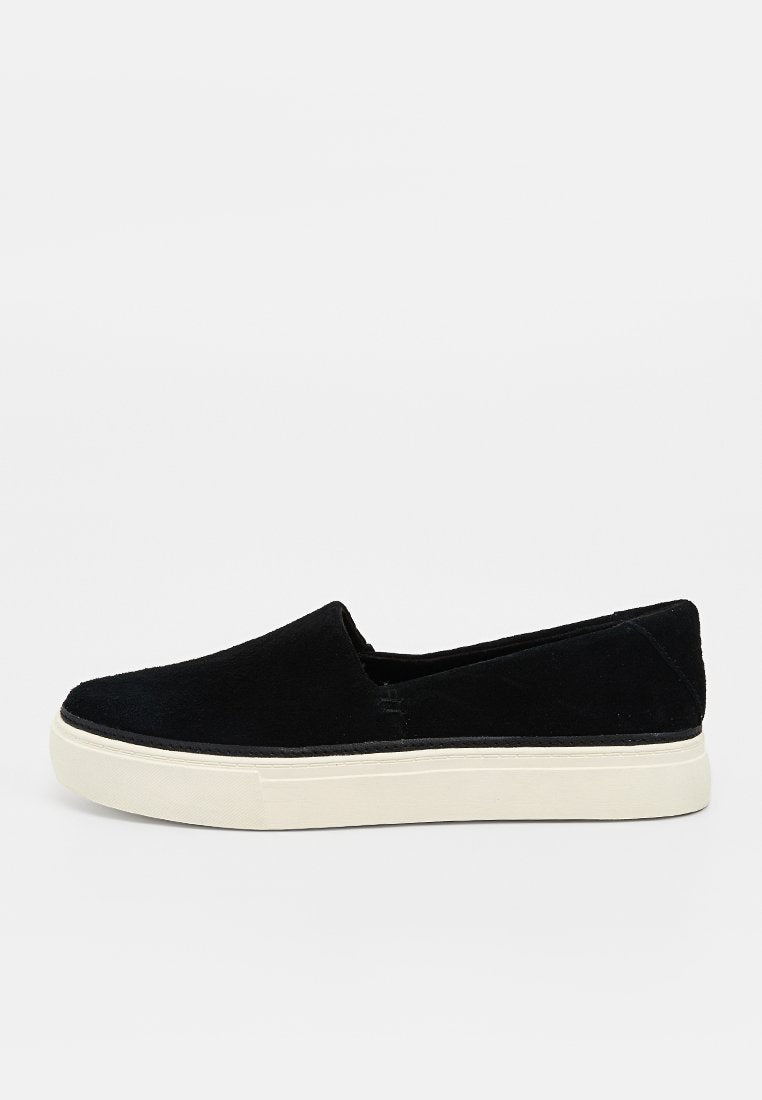 TOMS KAMERON