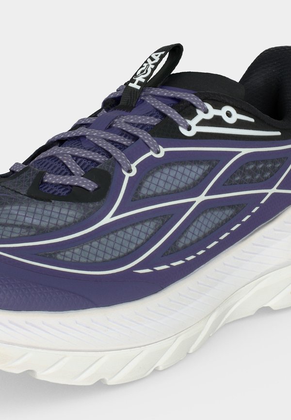 HOKA MACH REMASTERED