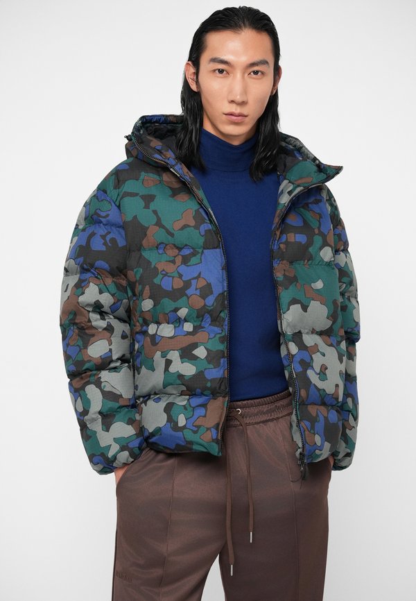 EA7 Emporio Armani