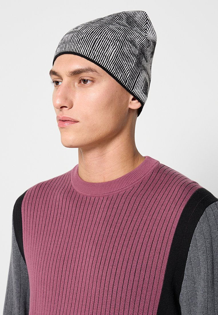 DKNY IN FOCUS