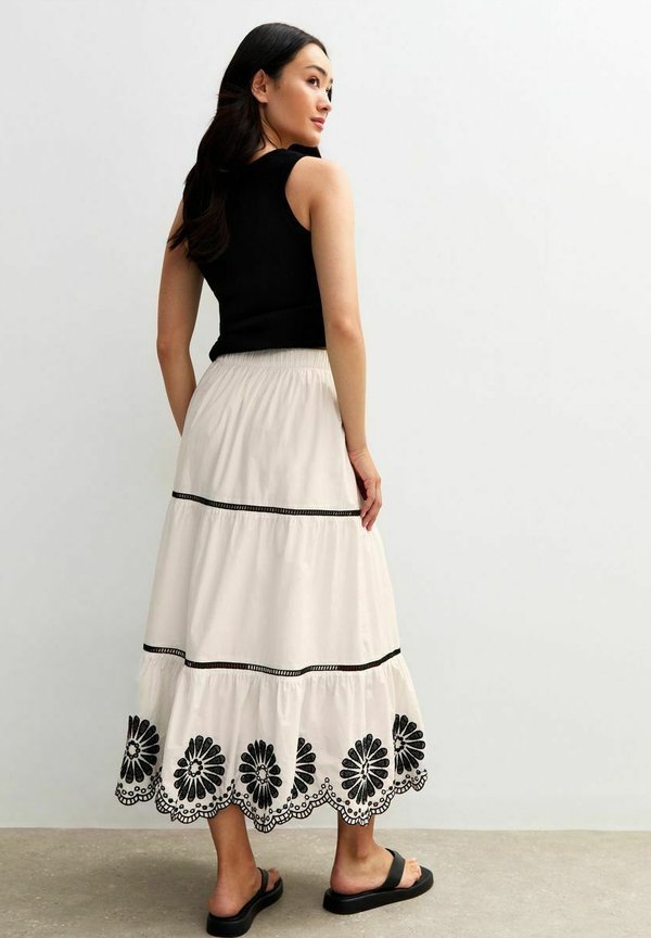 New Look FLORAL EMBROIDERED TIERED MIDI