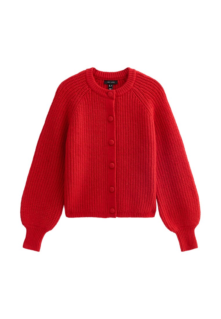 Rote gestrickte Strickjacke mit Rundhalsausschnitt, Knopfverschluss und Puffärmeln. Strukturierte Rippung und verkürzte Länge.