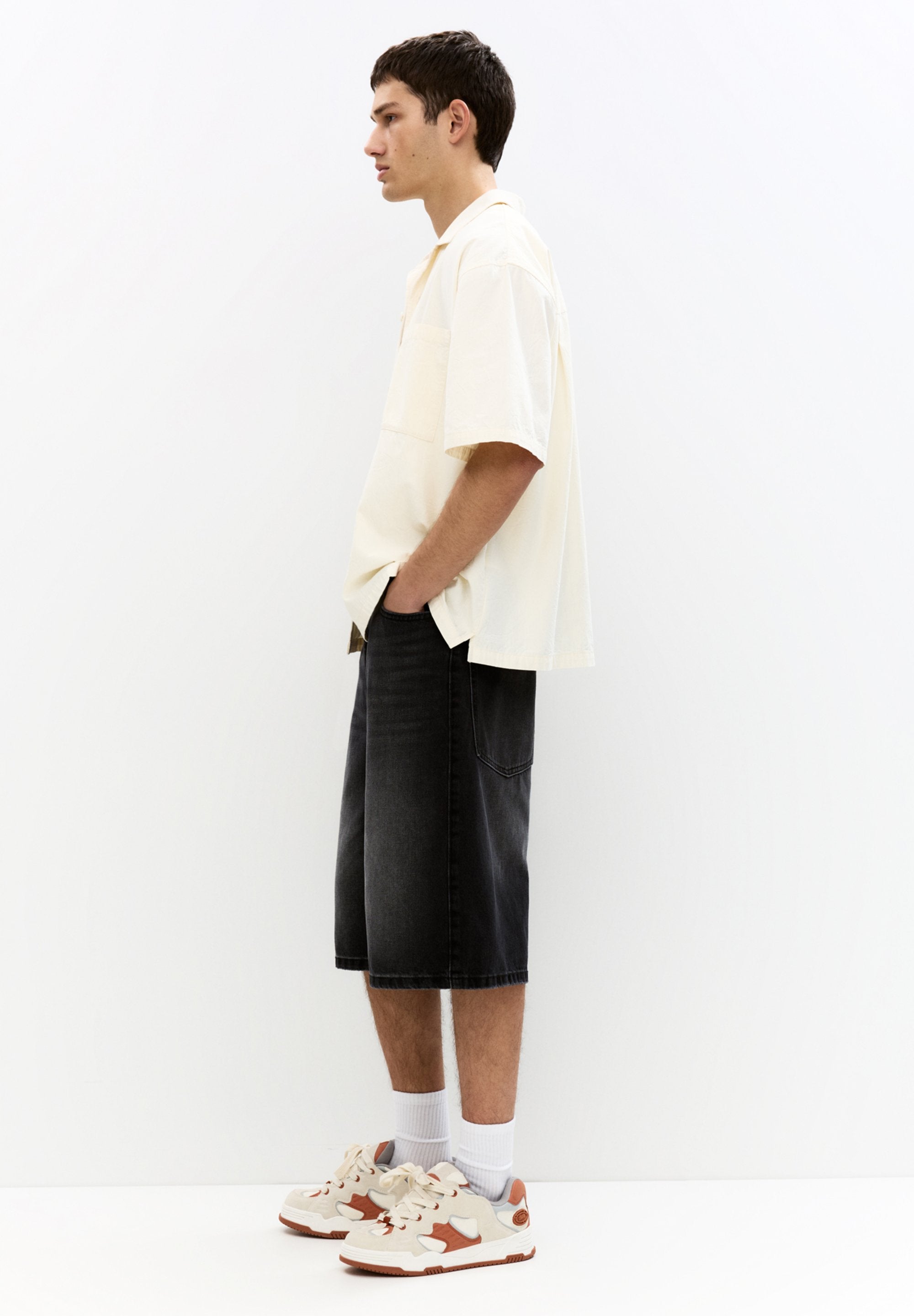 PULL&BEAR SKATER