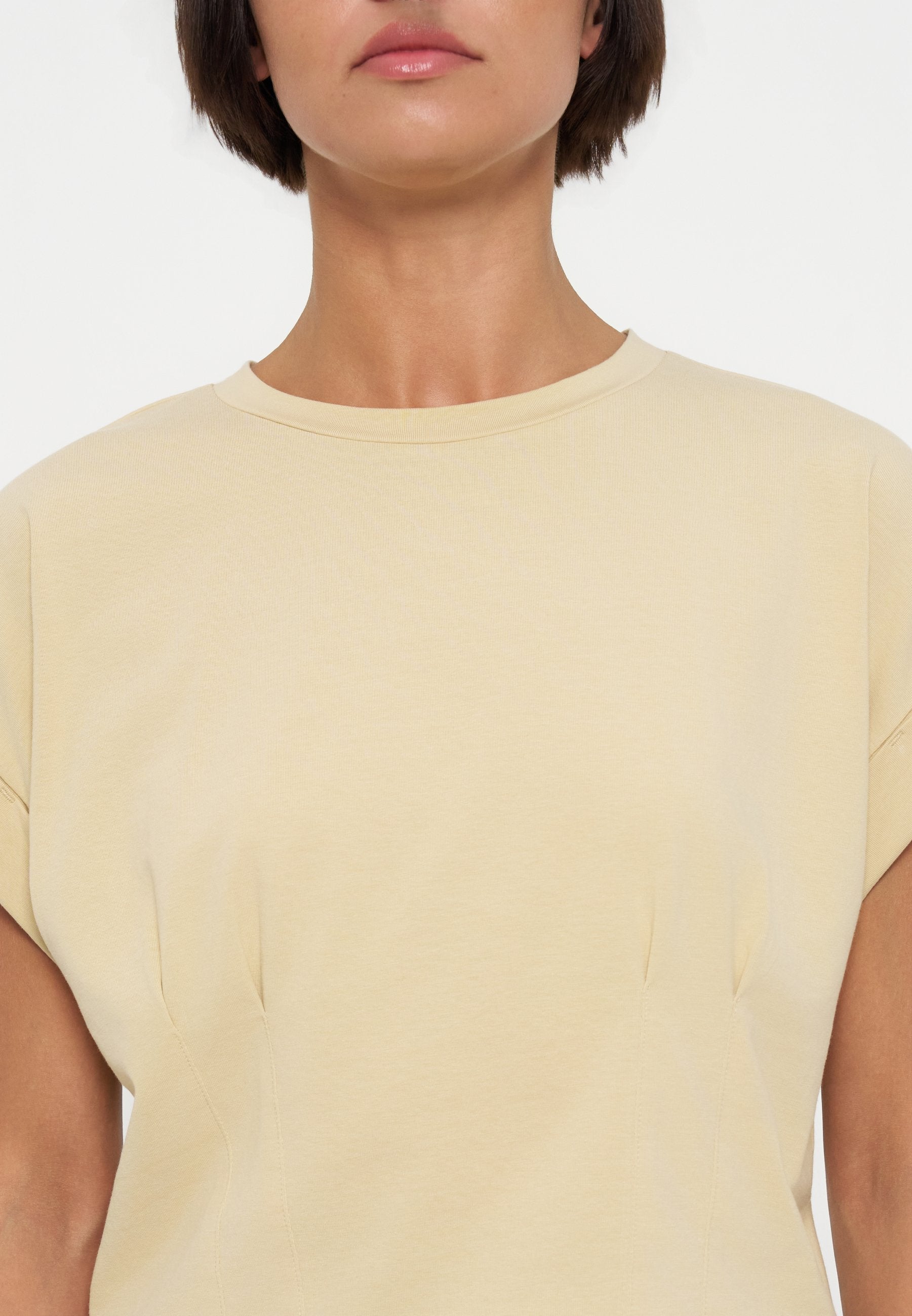 DKNY