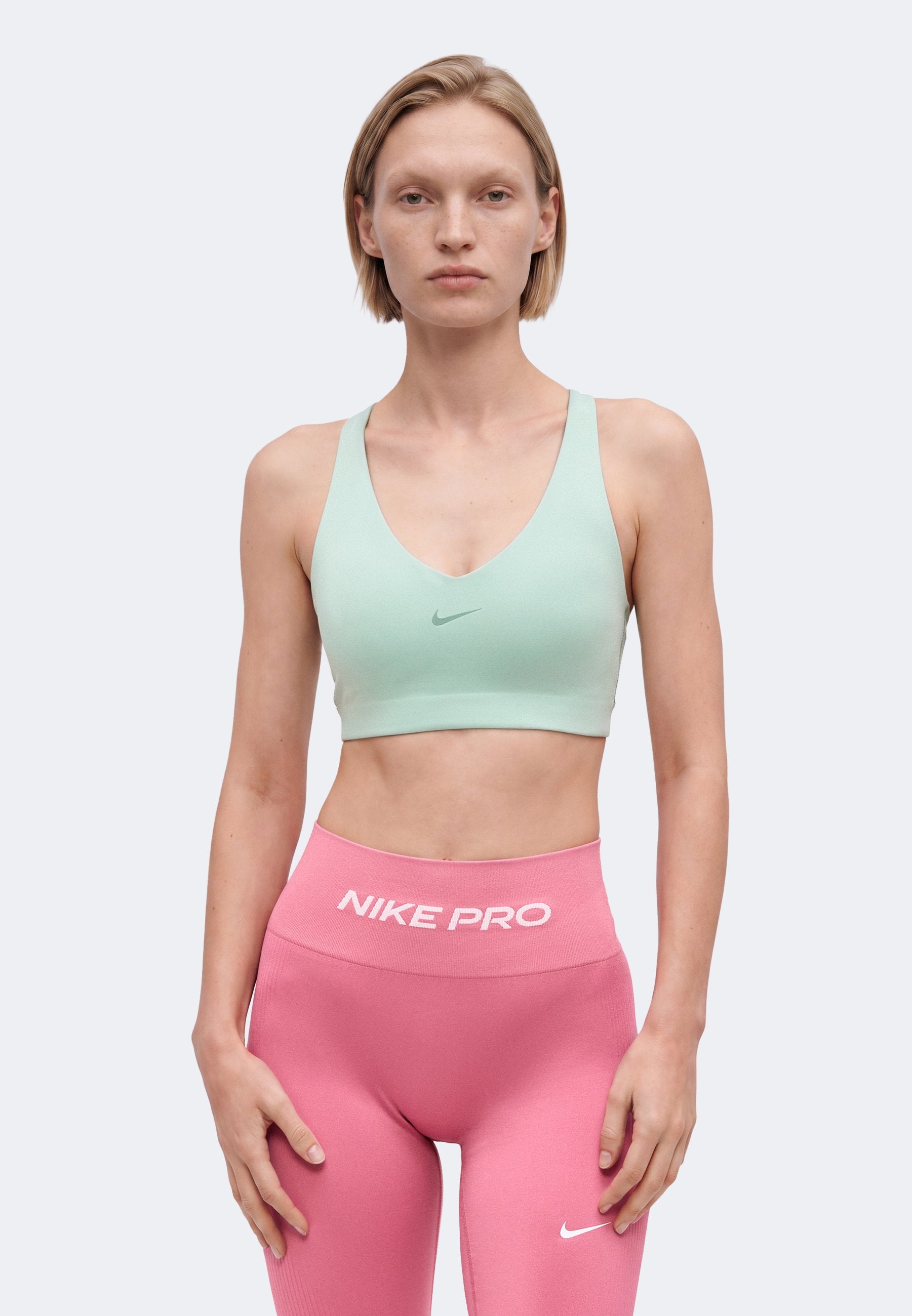 Nike Performance W NK DF UNVRSA MS BRA