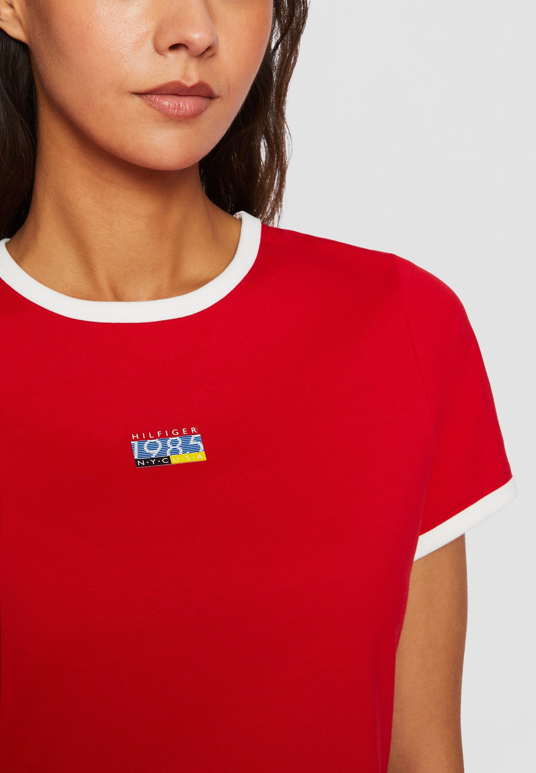 EXCLUSIVE HILFIGER TEAM Media 7