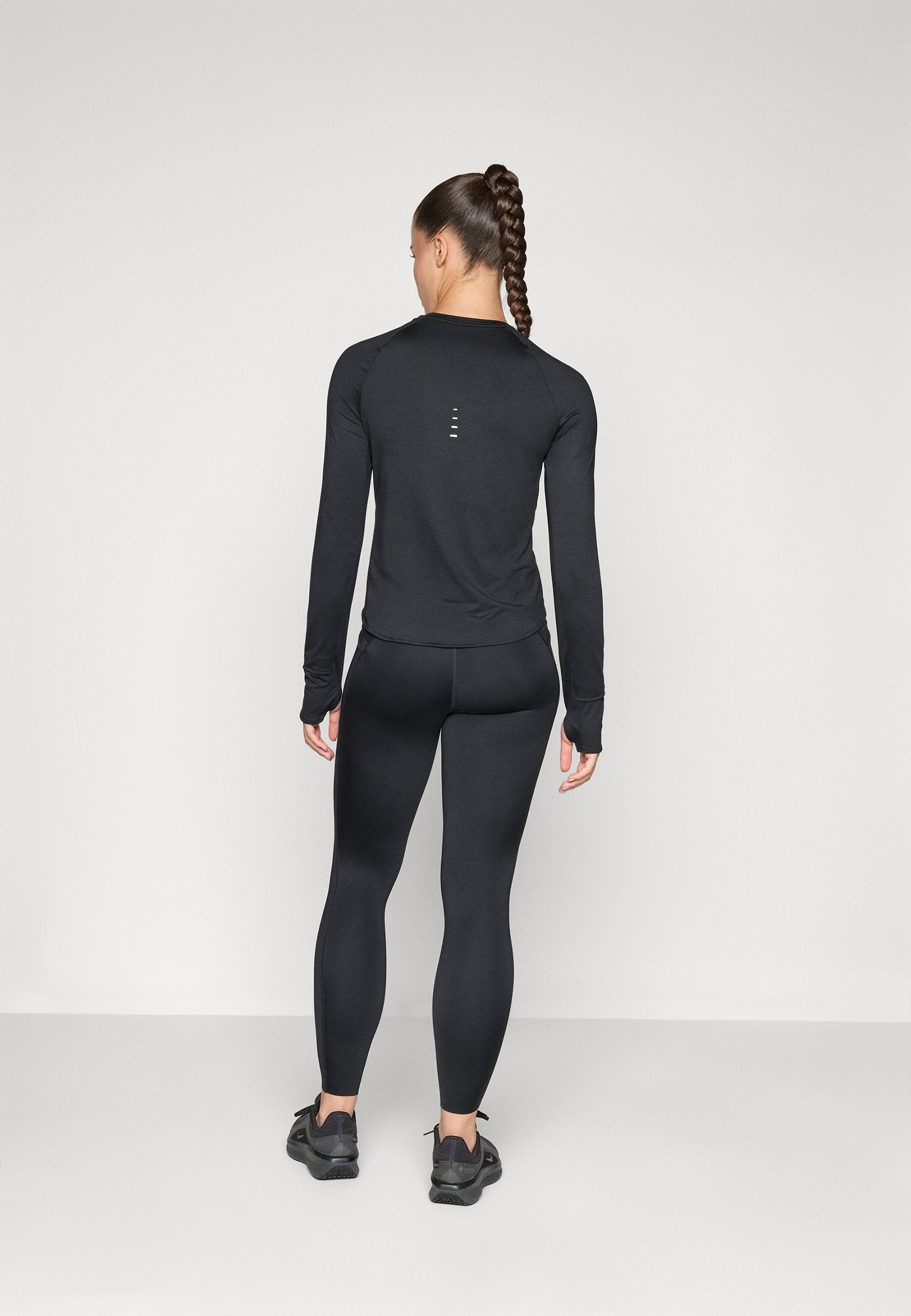 Nike Performance TRAIL