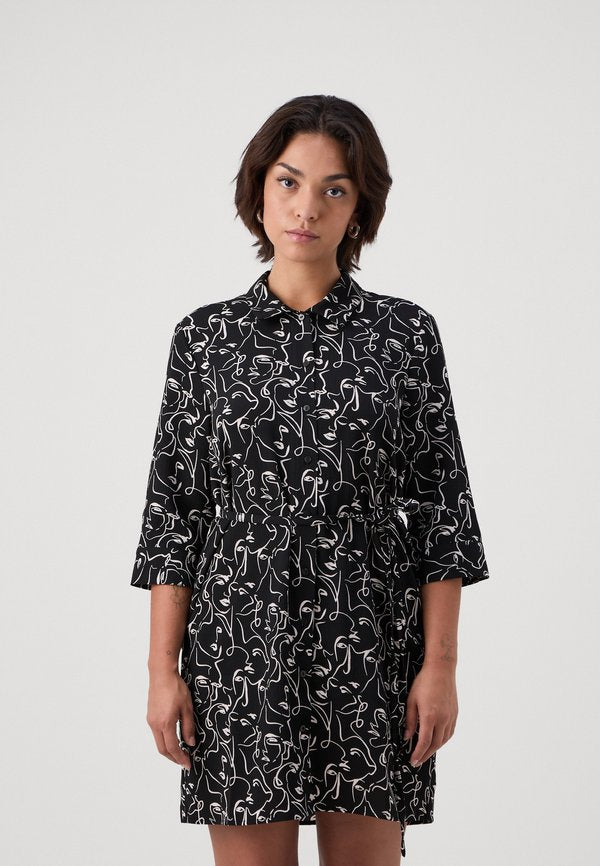 ONLY Petite ONLNOVA LUX 3/4 JADA DRESS