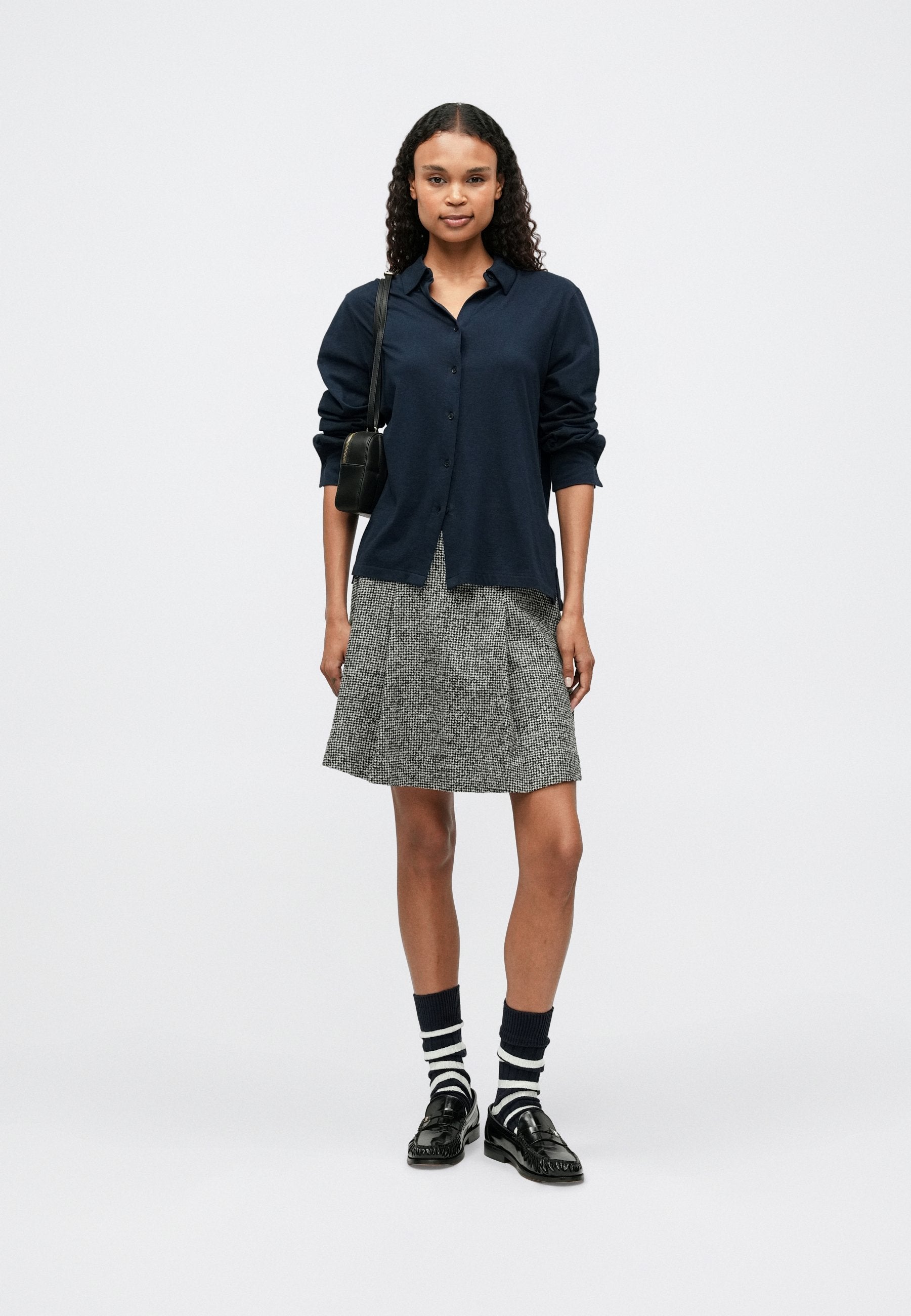 FESTIVE RELAXED HOUNDSTOOTH WOOL BLEND MINI SKIRT Media 2