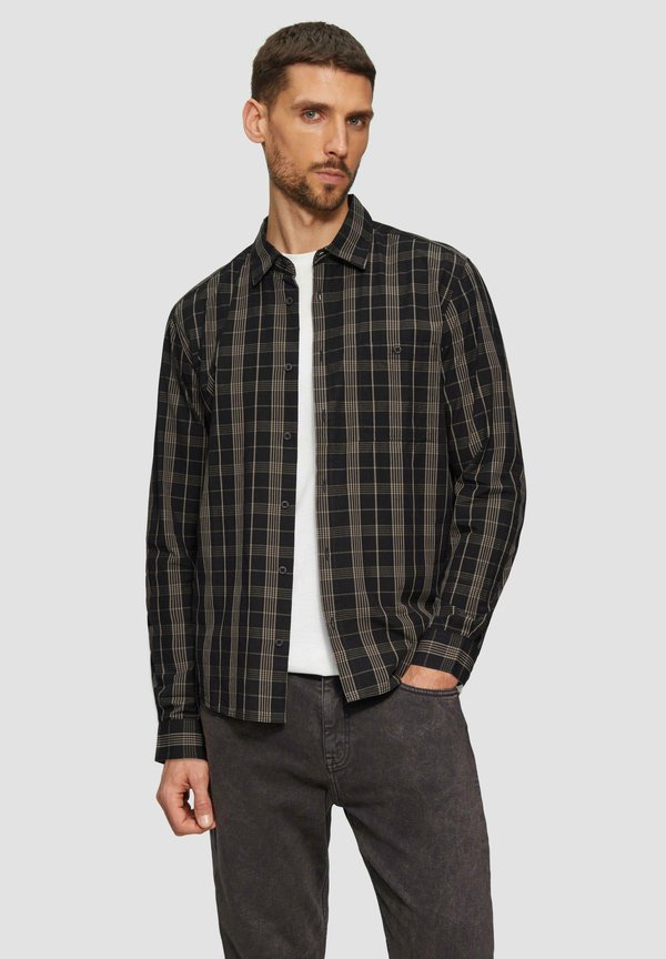 s.Oliver REGULAR FIT KARIERTES MIT LABEL PATCH - Shirt - schwarz