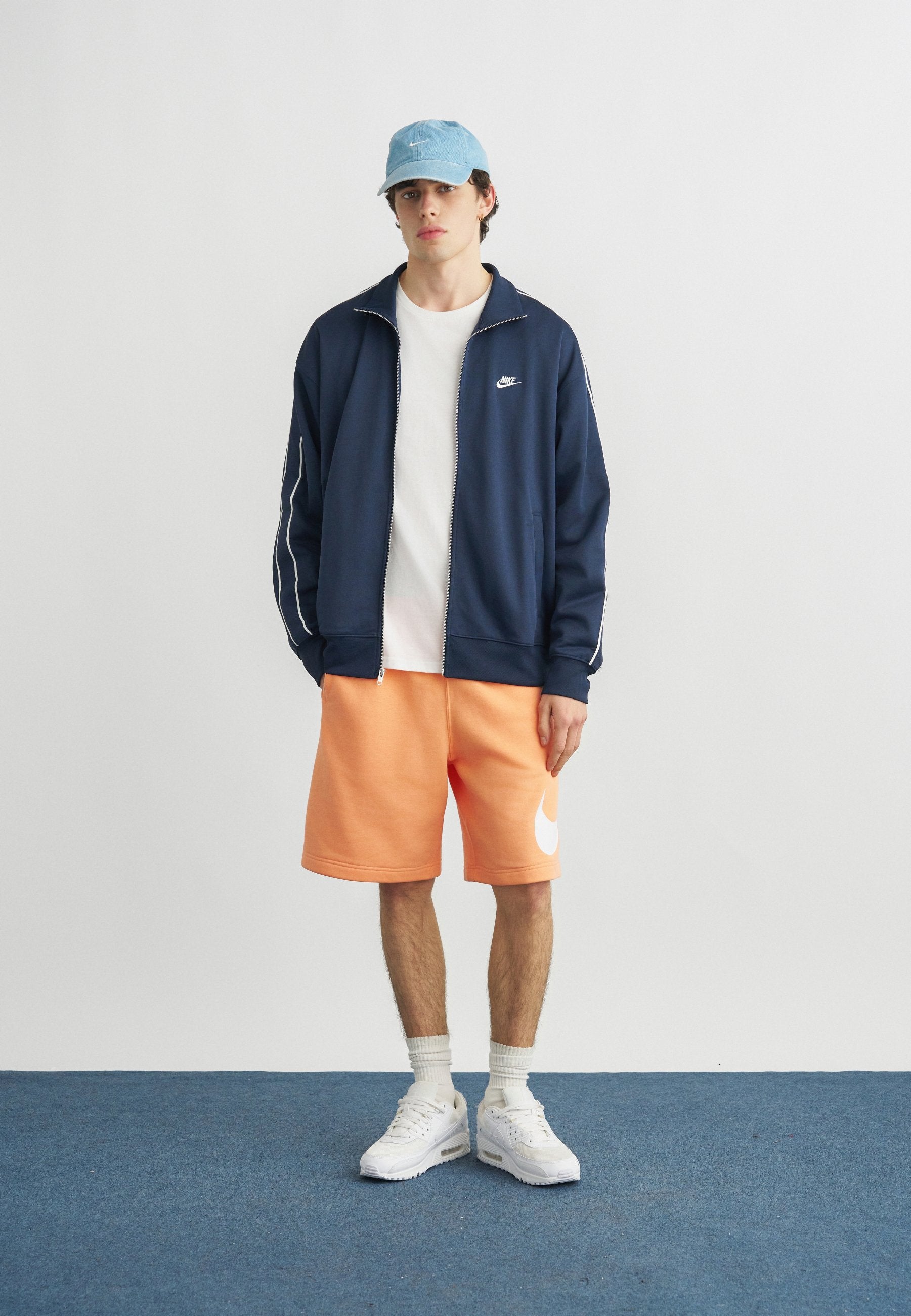 Nike Sportswear CLUB TRACK