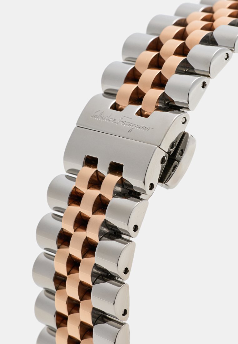 FERRAGAMO Chronograph Media 5