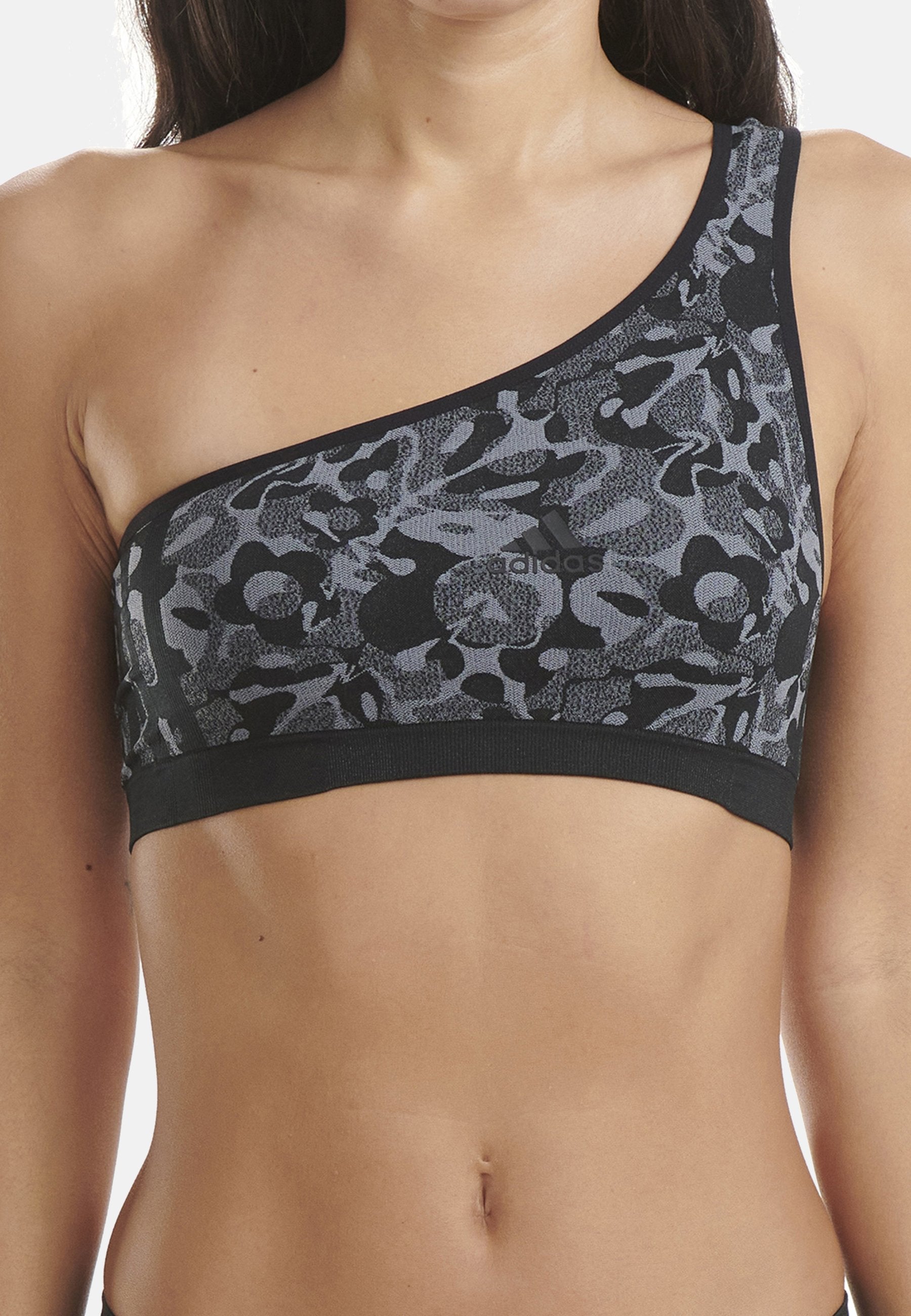 adidas Sportswear ASYMETRIC