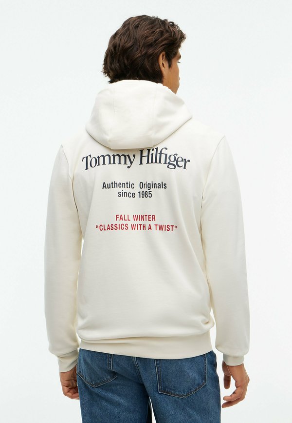 Tommy Hilfiger TOMMY HILFIGER BACK GRAPHIC TERRY ZIP-THRU HOODY - Zip-up sweatshirt - ivory petal