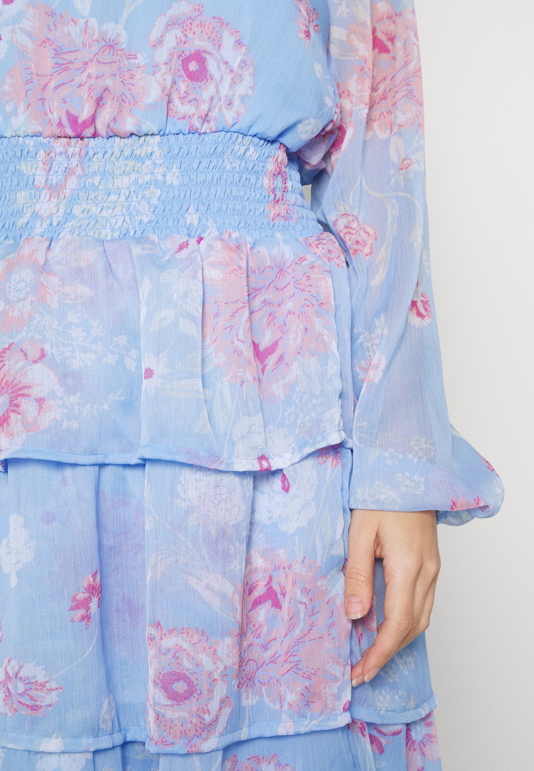 ONLASTA EMMA ONESHOULDER DRESS Media 6