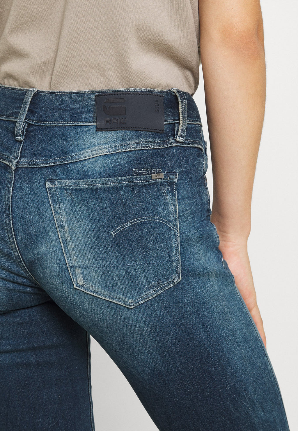 3301 MID SKINNY ANKLE Media 5