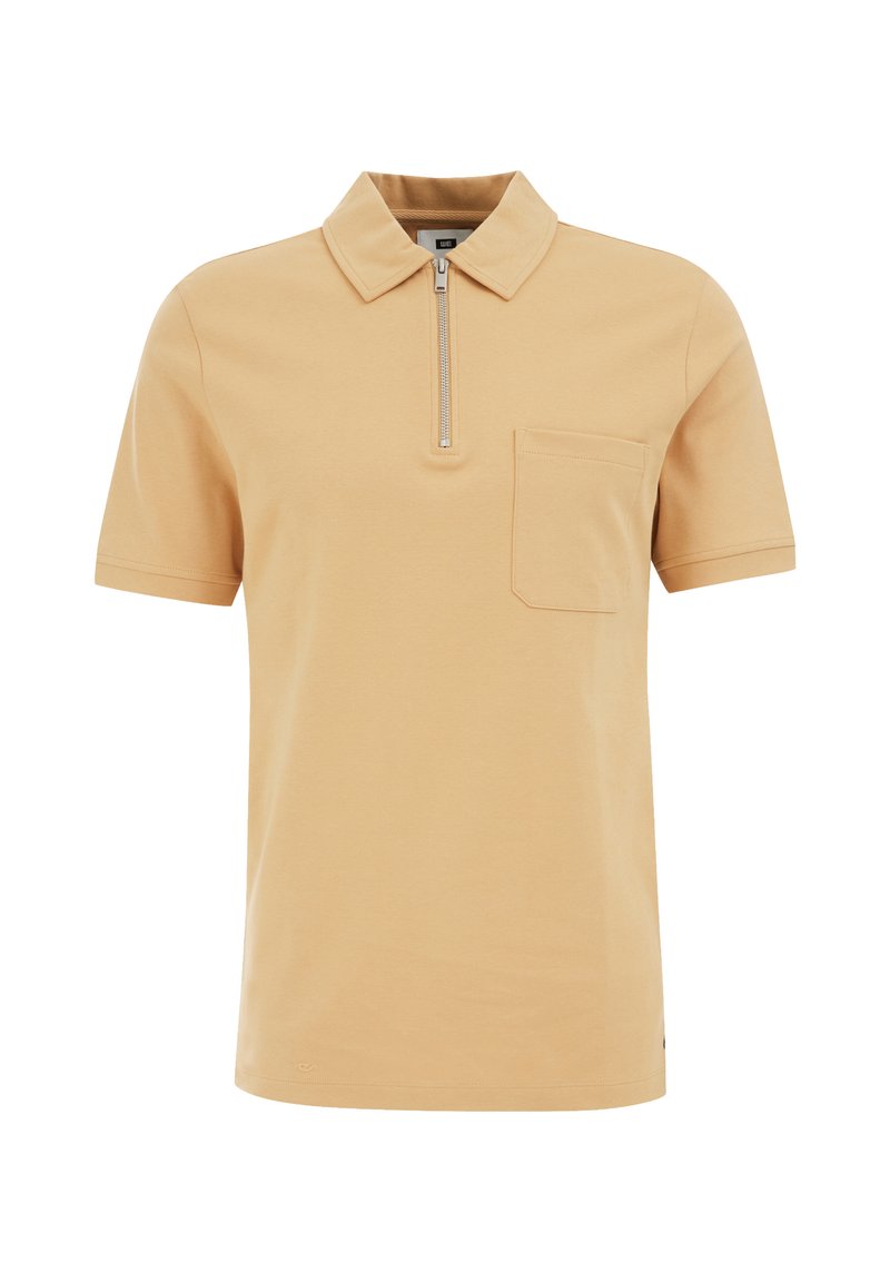Polohemd in hellem Beige mit einem Reißverschlusskragen und kurzen Ärmeln. Verfügt über eine Brusttasche auf der linken Seite und eine glatte Baumwolltextur.