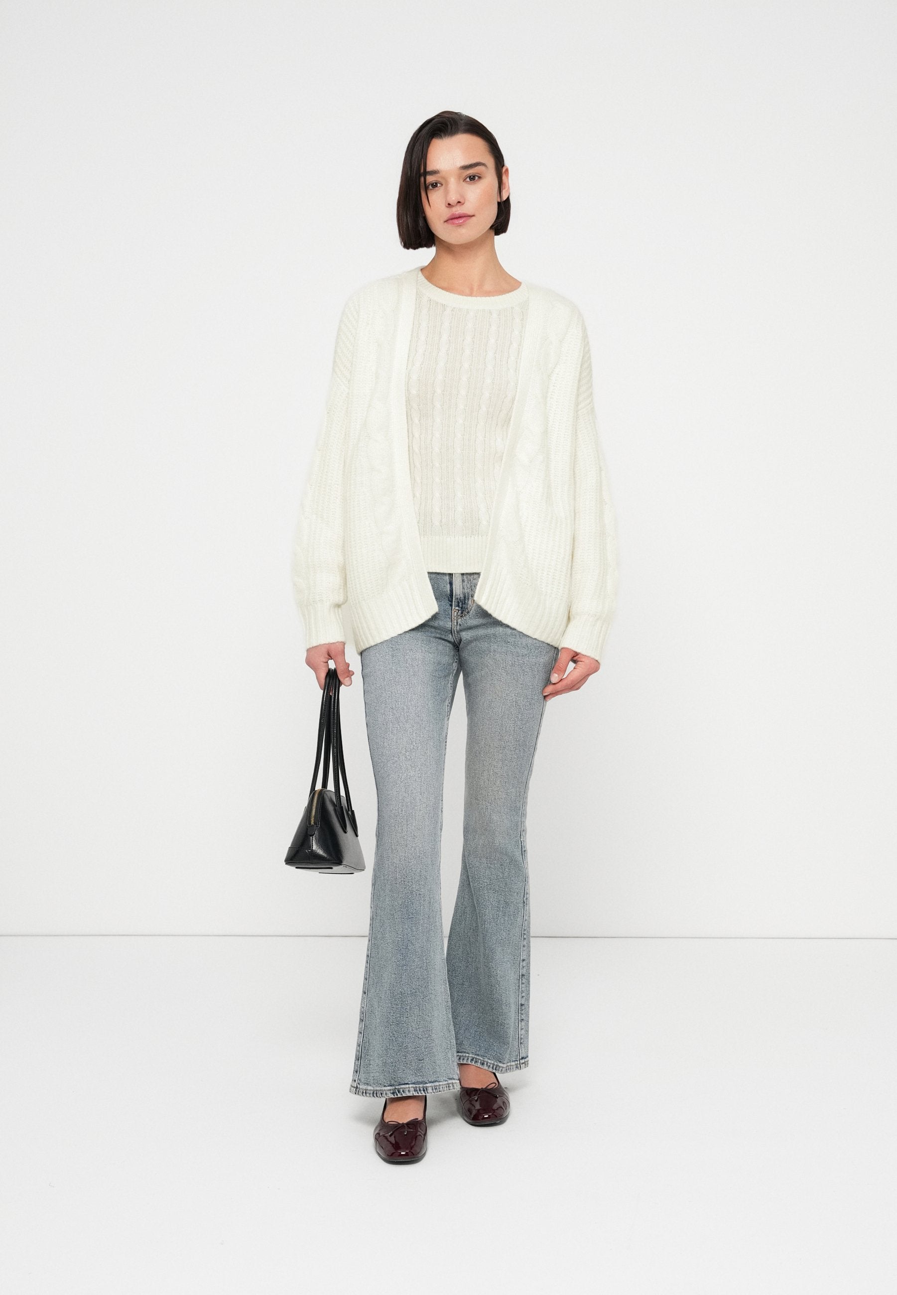 Hollister Co. CLOUD NONCLOSURE