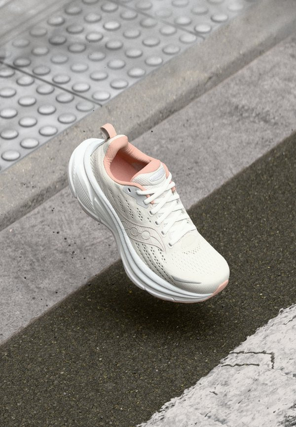 Saucony HURRICANE 25