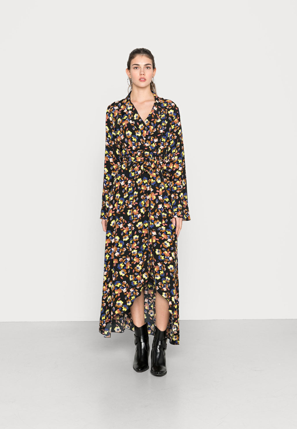 Colourful Rebel VALLY FLOWER COLLAR DRESS