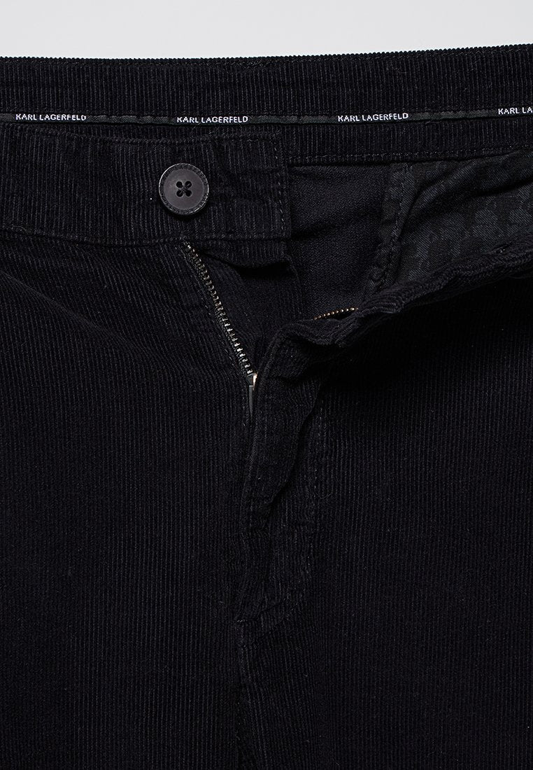 REGULAR FIT  Media 4