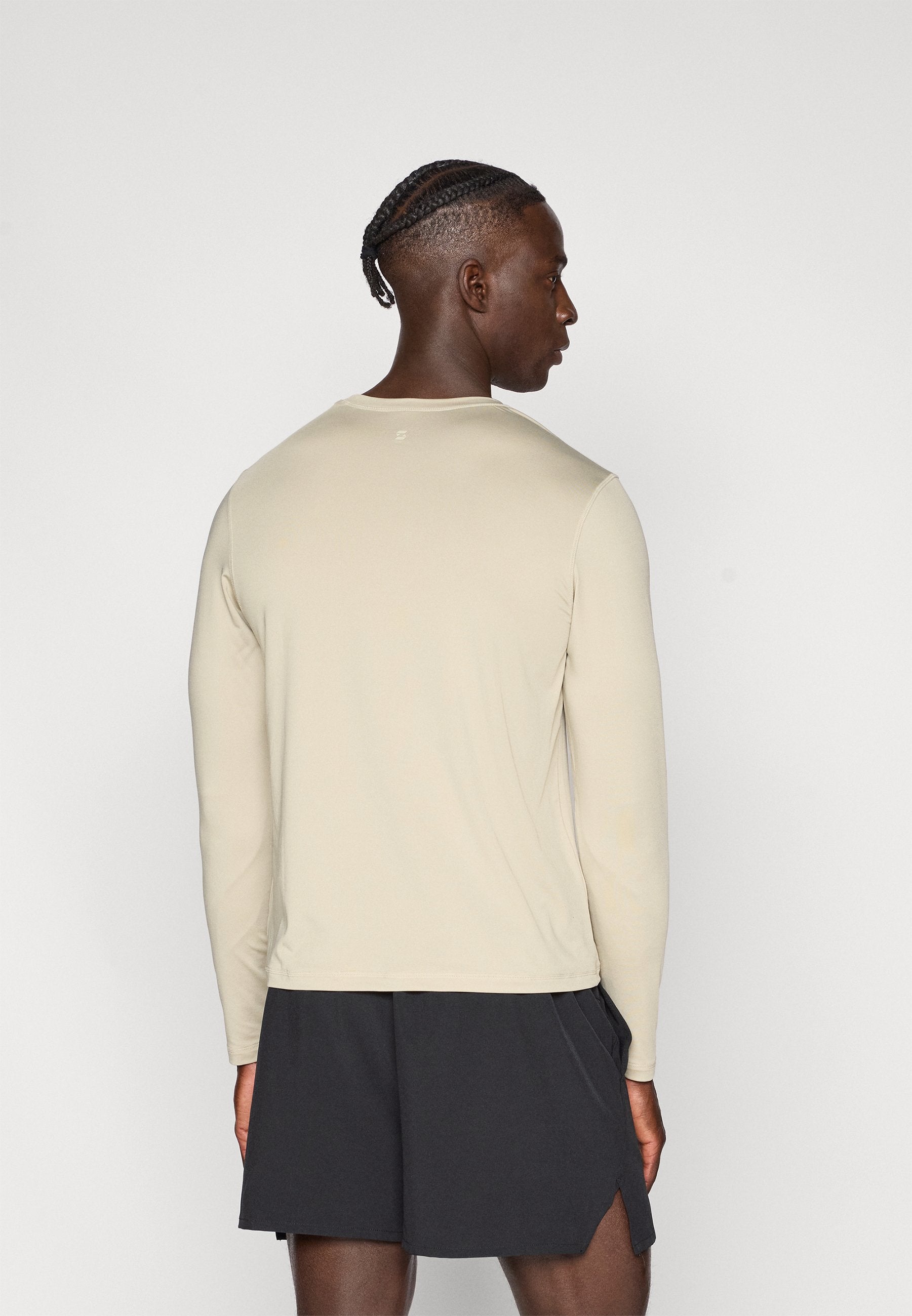 Pier One Sport FITTED LONG SLEEVE LIGHT WEIGHT TOP