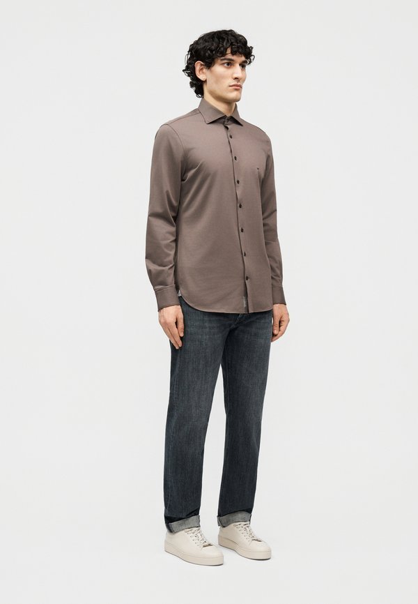 Michael Kors PERFORMANCE SLIM FIT