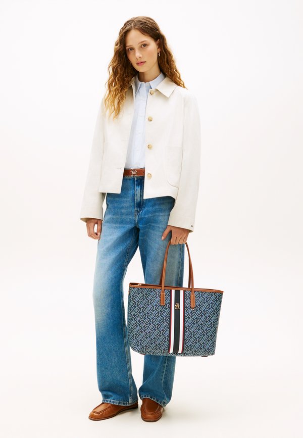 Tommy Hilfiger TH MONOPLAY TOTE STRIPE LE - Handbag - blue mix