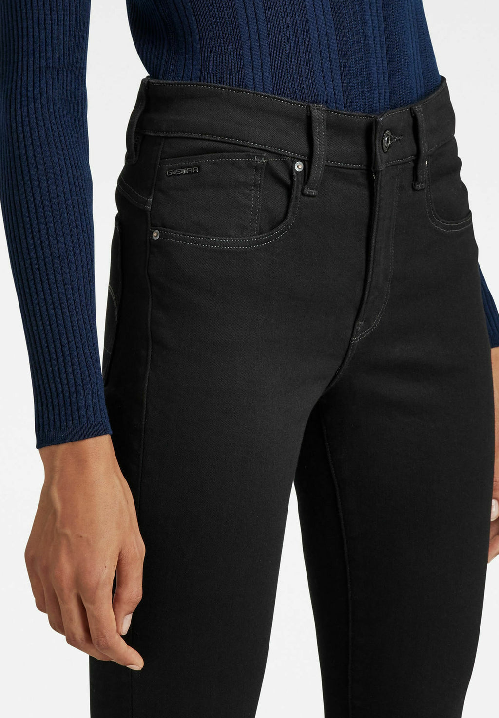 LHANA SKINNY  Media 4