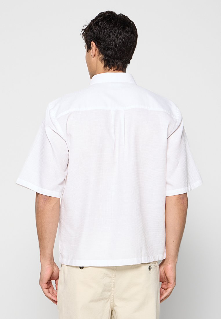 DOBBY REGULAR FIT  Media 2