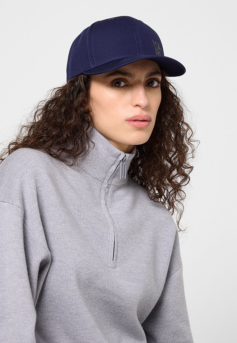 UNISEX Media 3