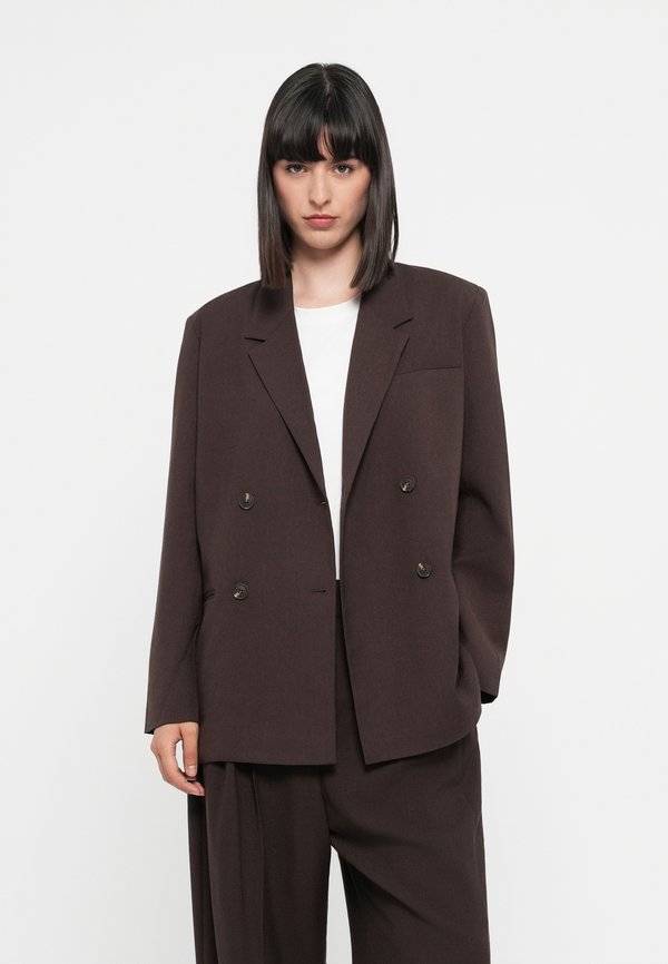 2nd Day HERMAN SUITING