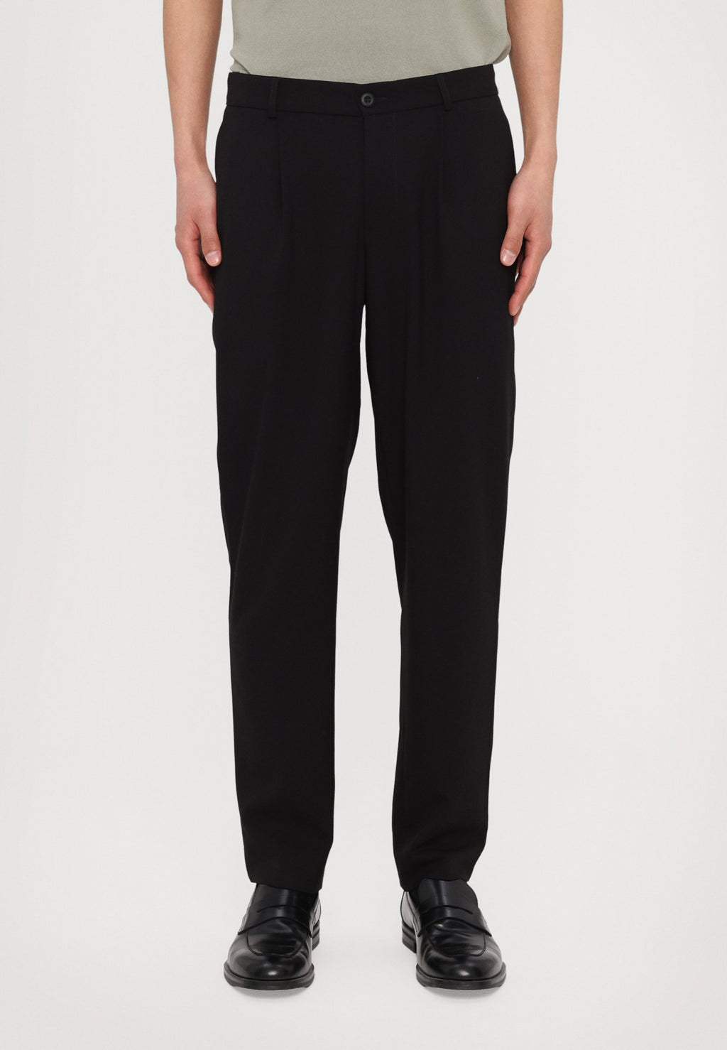 Essential Collective TAPERED PLEATED TROUSERS