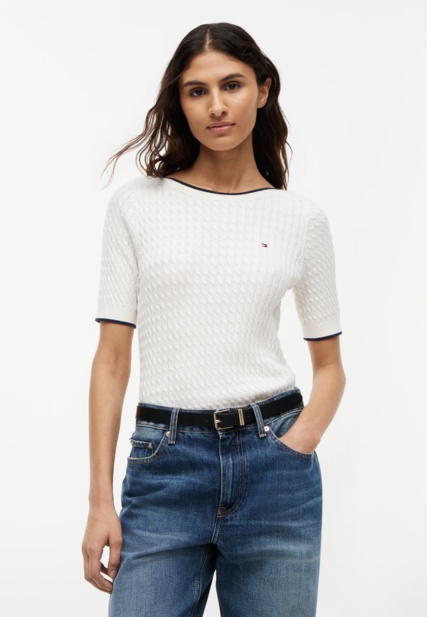 Tommy Hilfiger FINE CABLE BOAT NECK - Jumper - ivory petal
