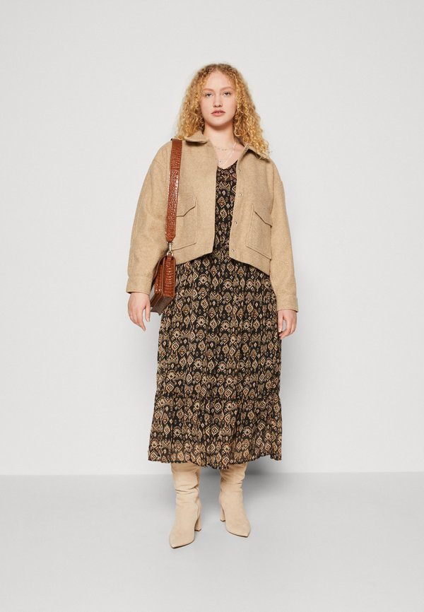 Vero Moda Curve VMMEGAN SHORT JACKET
