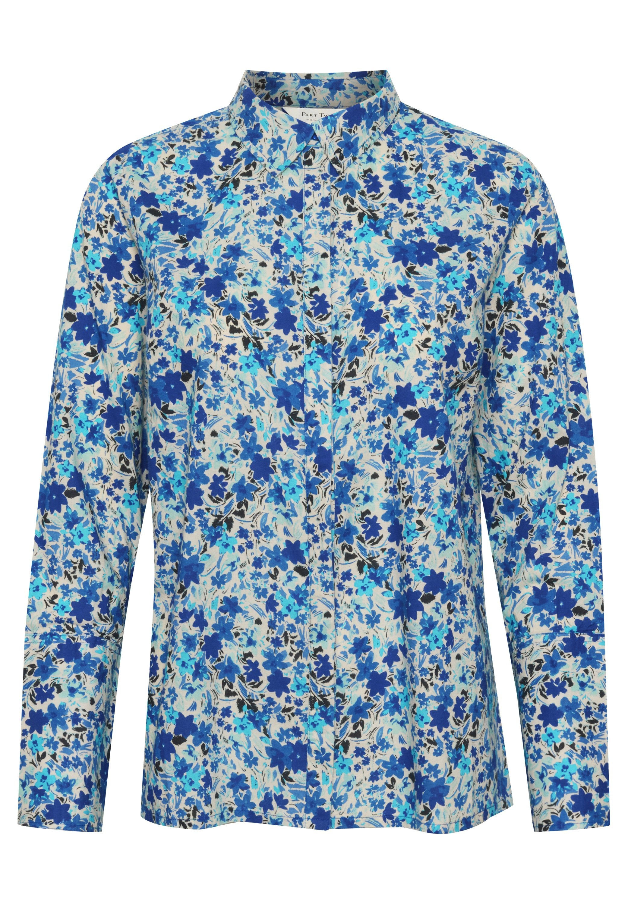 Blume blouse in Blautönen mit Kragen, langen Ärmeln und durchgehender Knopfleiste. Besitzt einen strukturierten Stoff mit einem lebhaften Blumenmuster.
