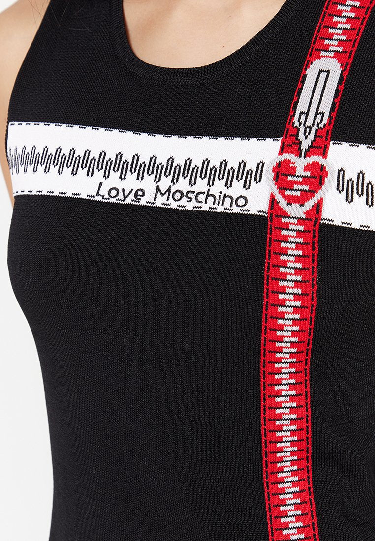 Love Moschino
