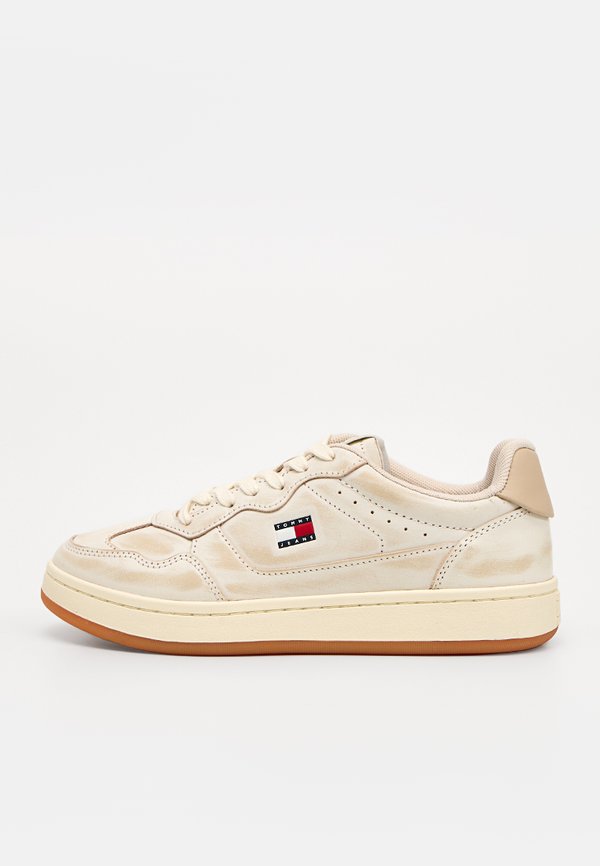 Tommy Jeans