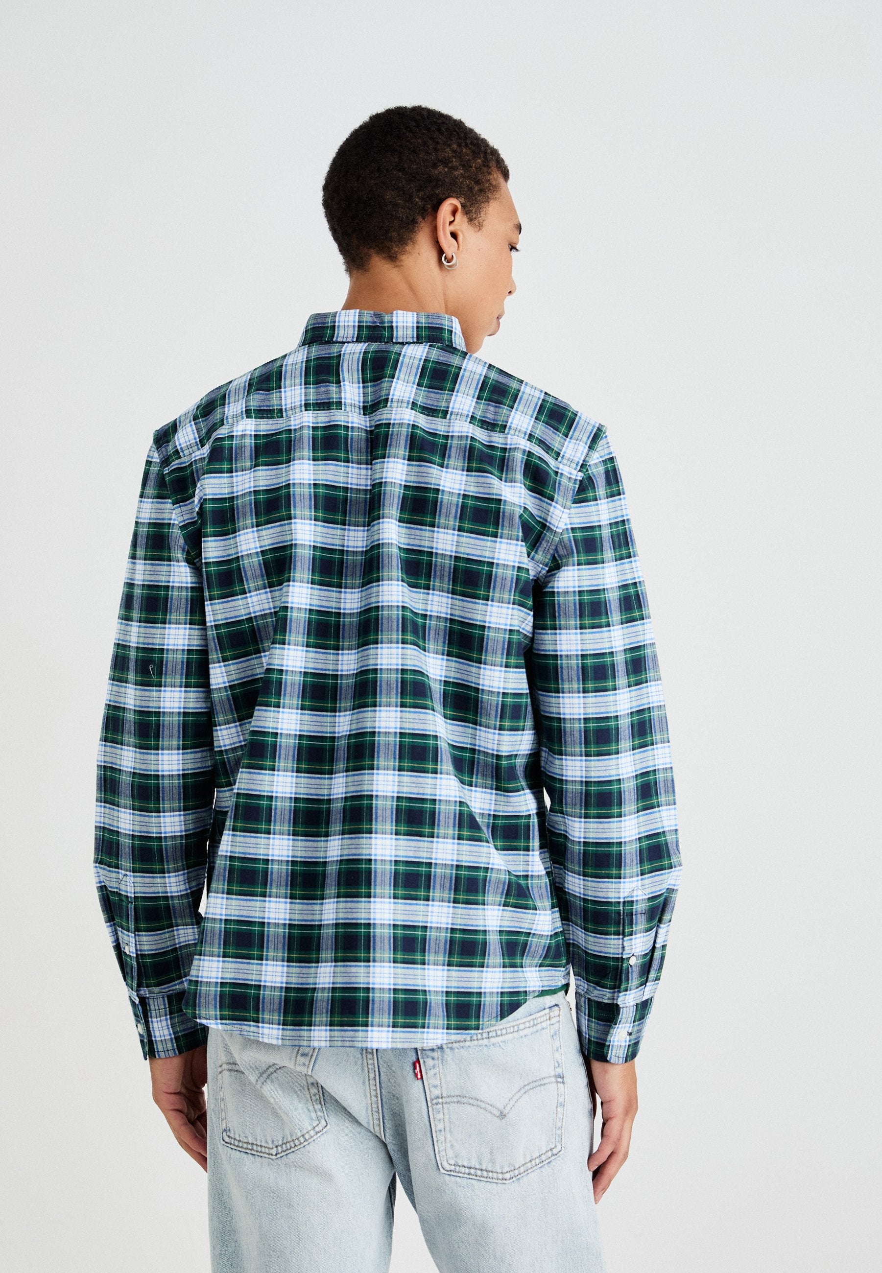 Levi's® AUTHENTIC BUTTON DOWN