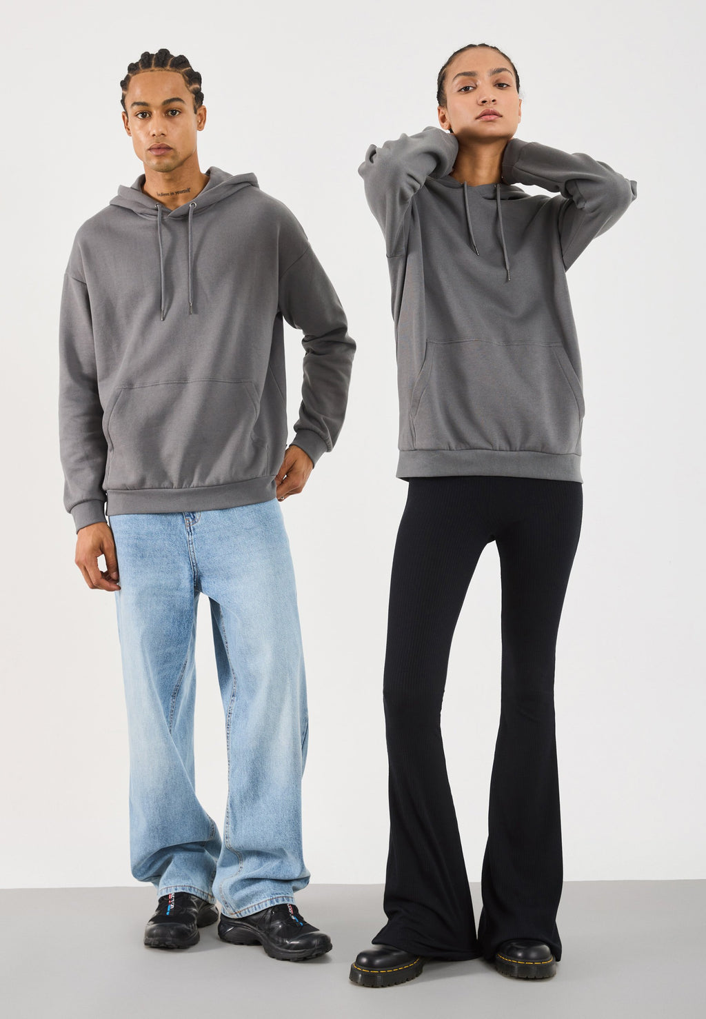 YOURTURN UNISEX RELAXED FIT HOODIE