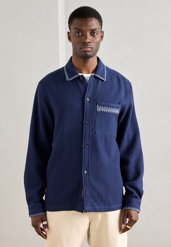 Scotch & Soda WAFFLE STRUCTURE RELAXED FIT SHIRT