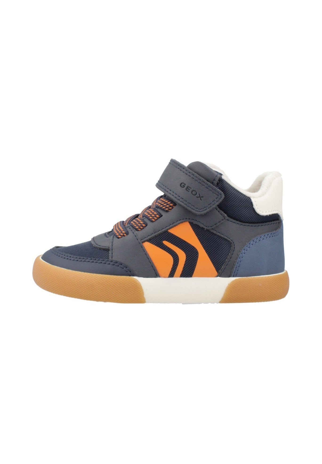 Marineblaue Sneakers mit orangefarbenen Akzenten, Obermaterial aus Synthetik und Mesh, gepolsterter Kragen, verstellbarer Klettverschluss und braune Gummisohle.