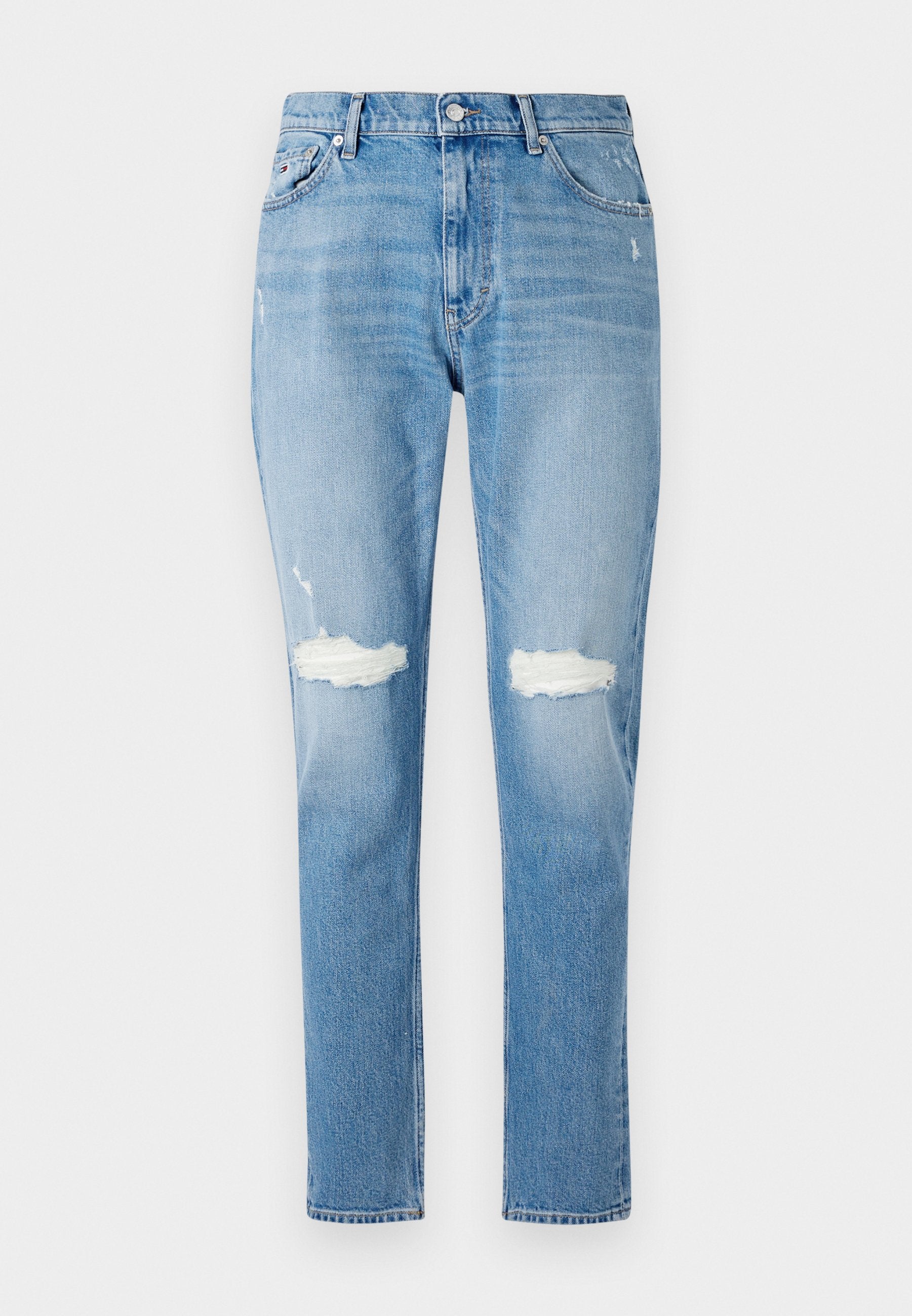 Hellblaue Jeans aus Denim mit geradem Bein, verwaschenen Knieöffnungen und einem Fünf-Taschen-Design mit einem vorderen Knopfverschluss.