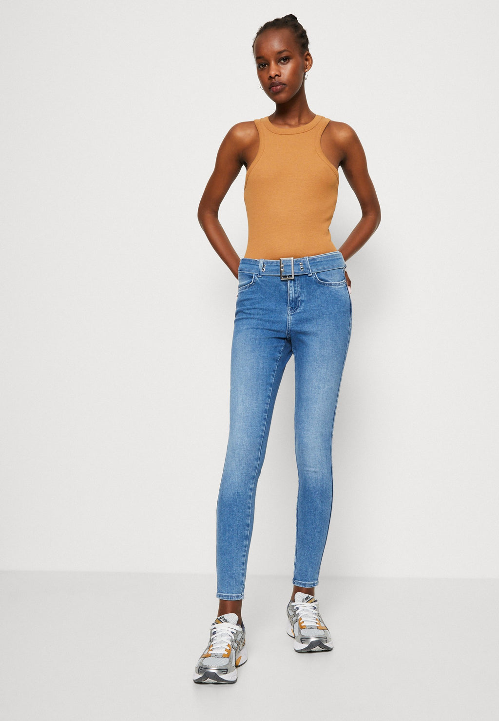 ONLWAUW MID WAIST BELT Media 5