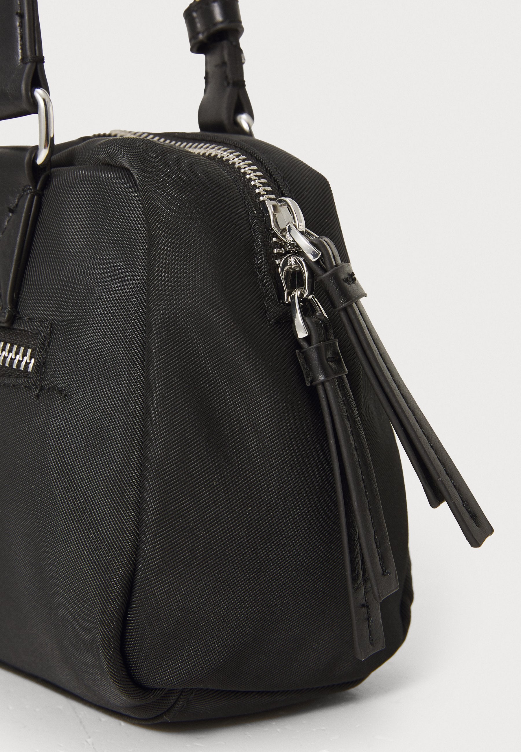 PARFOIS CROSSBODY BAG SABRINA BLACK