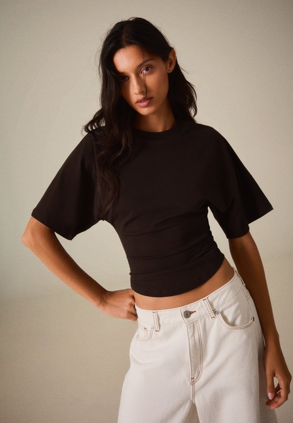 Bershka SHORT SLEEVE CORSET - T-SHIRT - Print T-shirt - dark brown