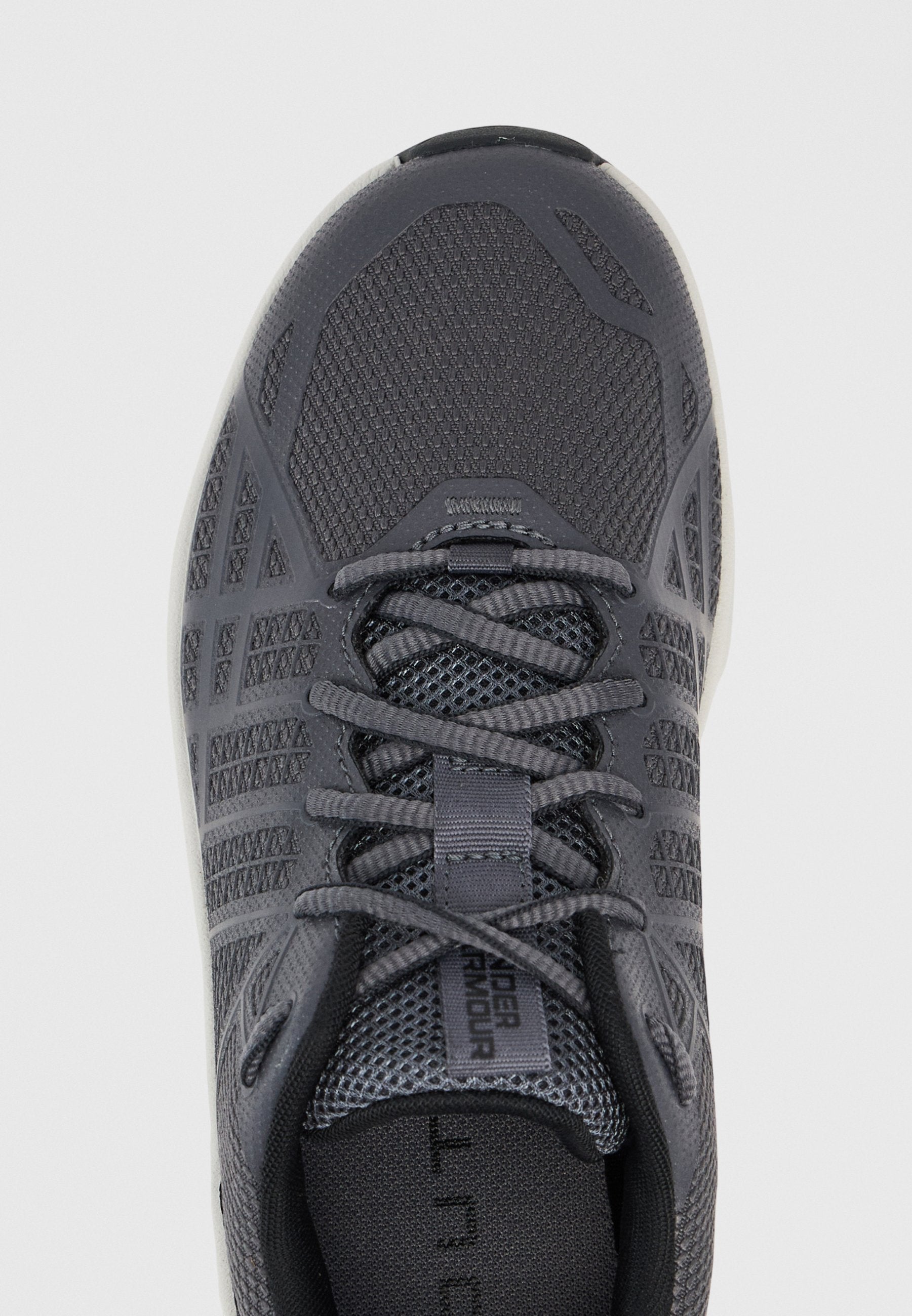 Under Armour MG STRIKEFAST