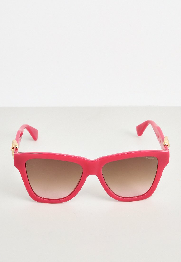 MOSCHINO
