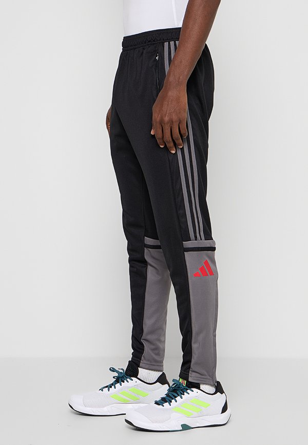 adidas Performance SQUADRA REGULAR FIT