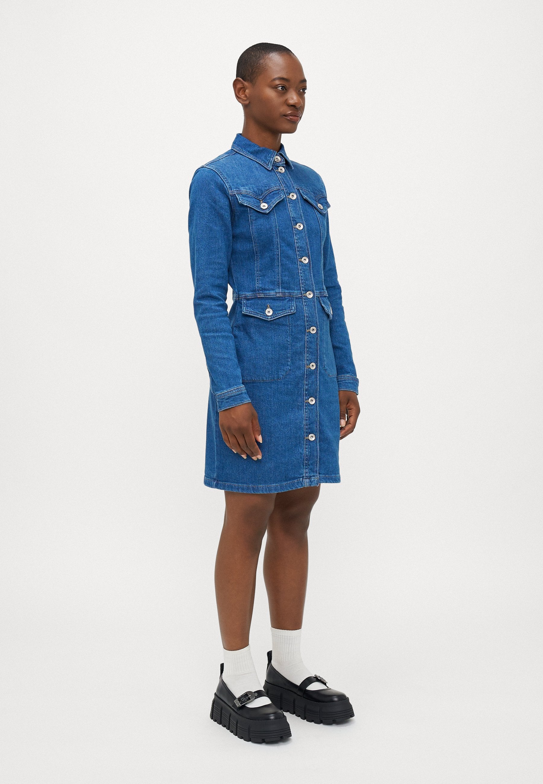 ONLAUGUSTA SHORT DRESS Media 5